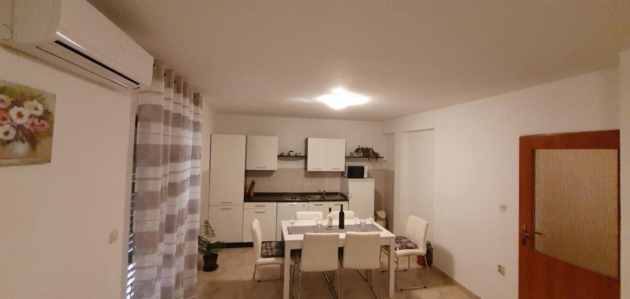 Apartment Put Vidaka Policnik Екстериор снимка